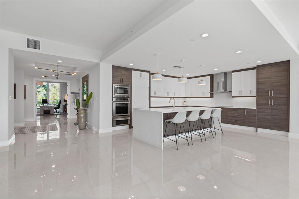 AZURE CONDO - Residential