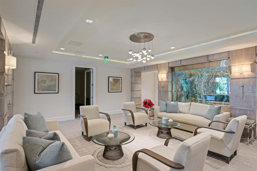 AZURE CONDO - Residential