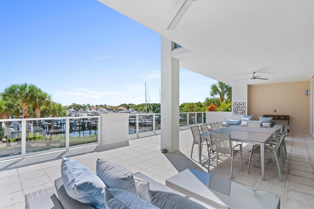 AZURE CONDO - Residential