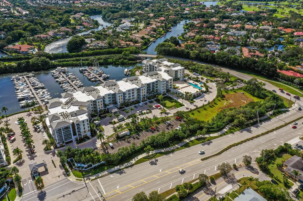 AZURE CONDO - Residential