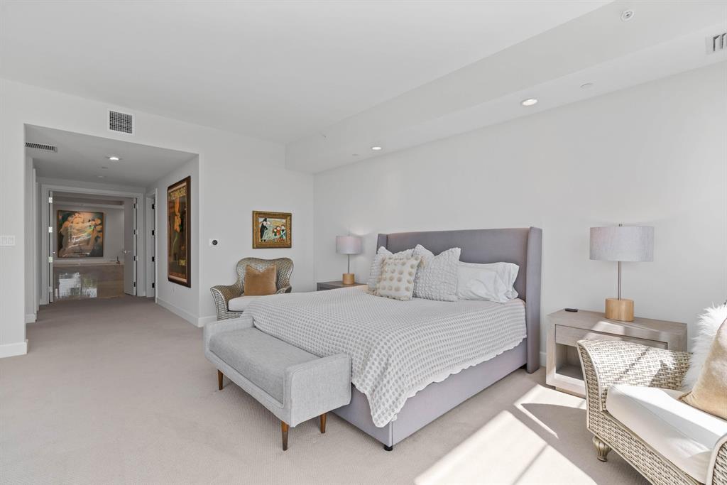 AZURE CONDO - Residential