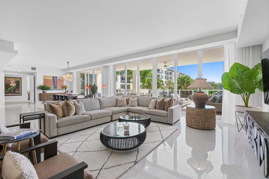 AZURE CONDO - Residential