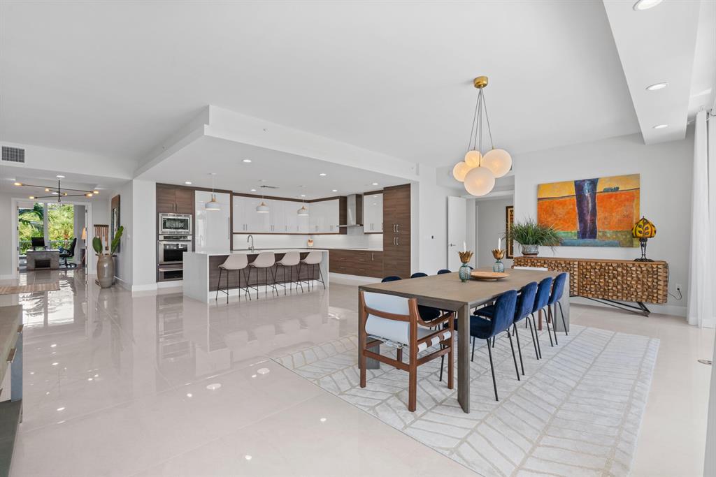 AZURE CONDO - Residential