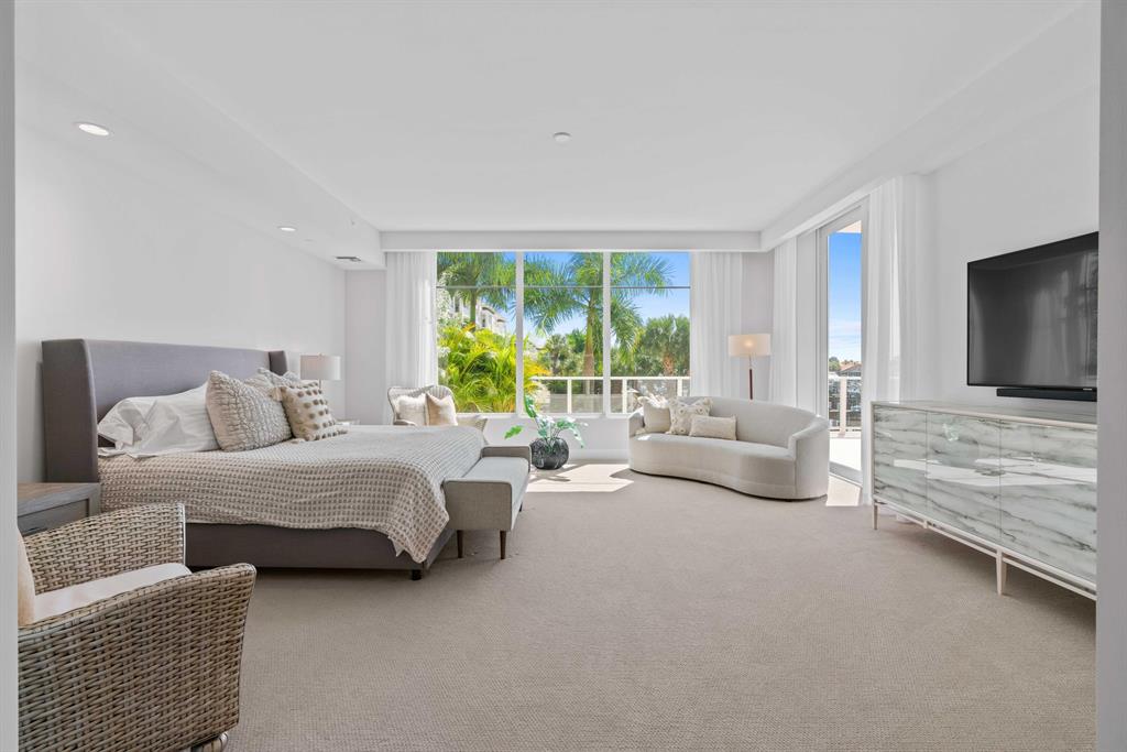 AZURE CONDO - Residential