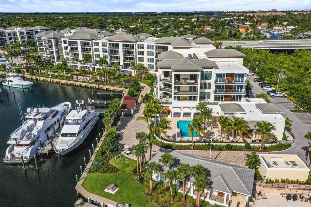 AZURE CONDO - Residential