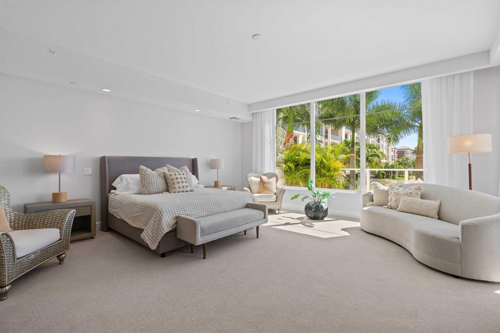 AZURE CONDO - Residential