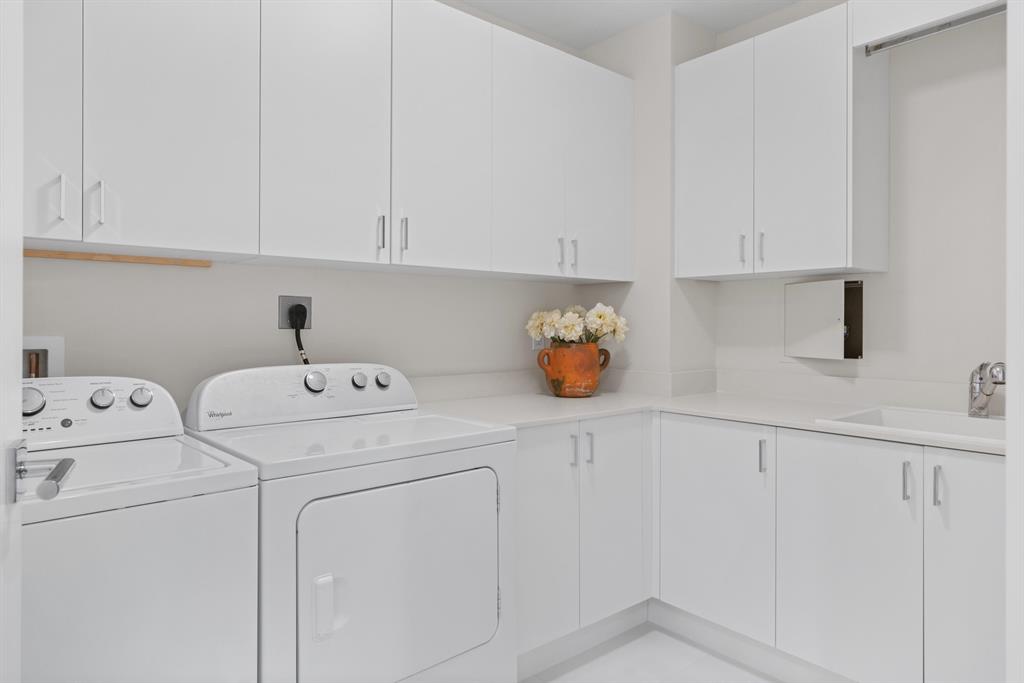 AZURE CONDO - Residential