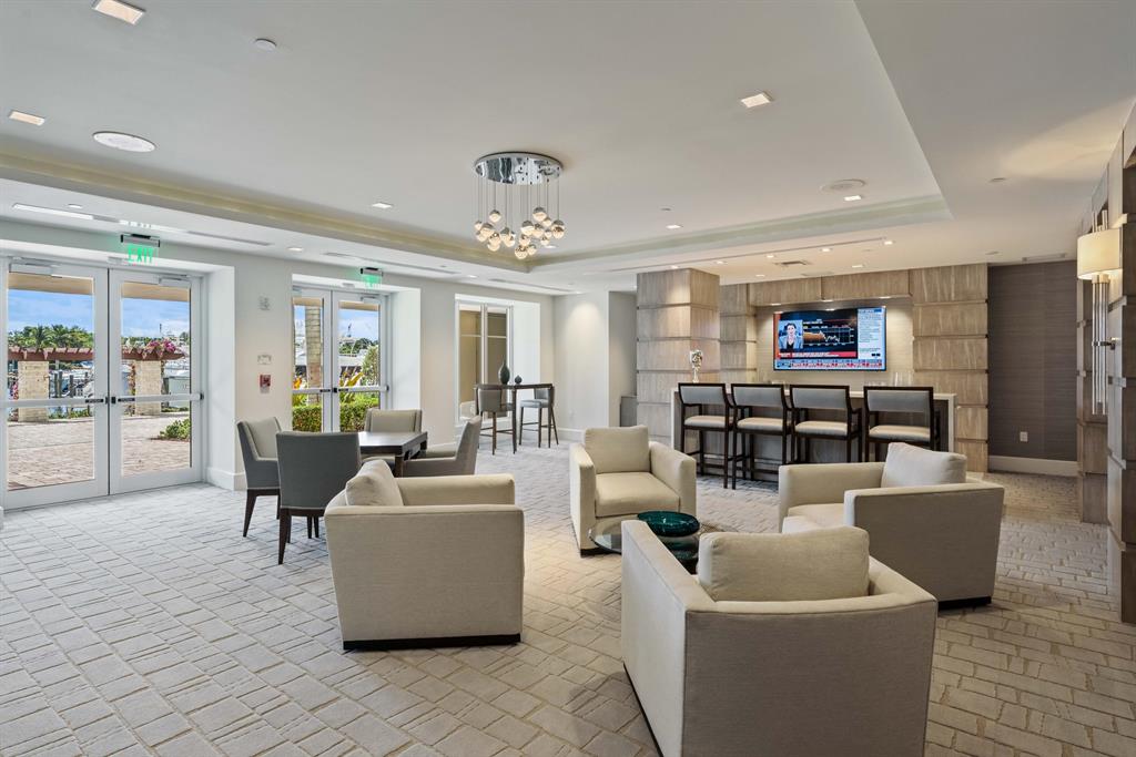 AZURE CONDO - Residential