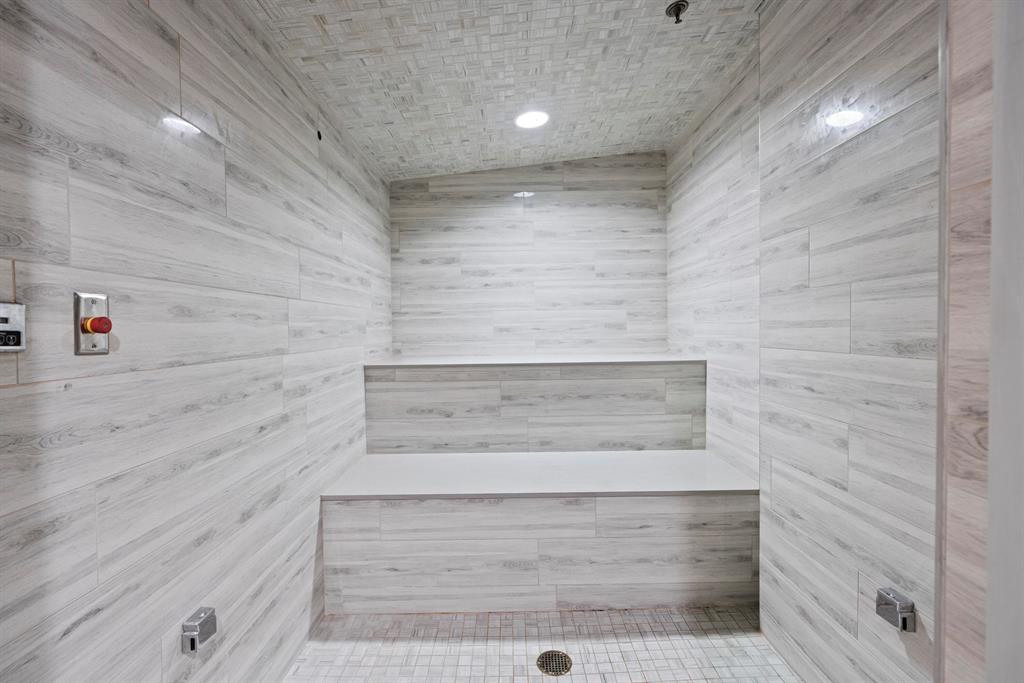 AZURE CONDO - Residential