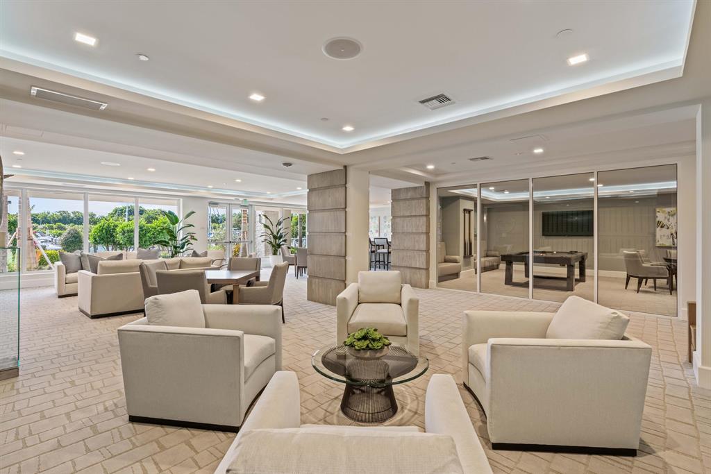 AZURE CONDO - Residential