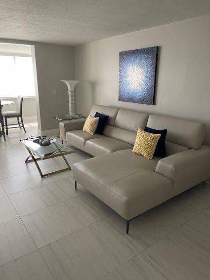 3100 NE 49 St. 702
