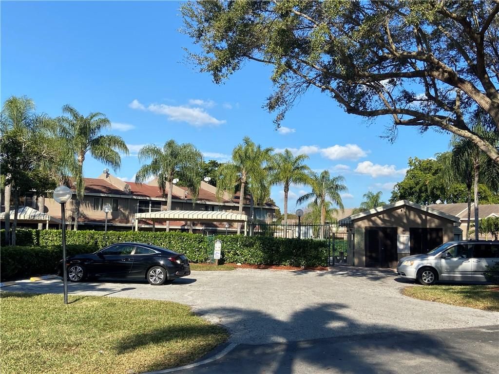 Photo of 1415 Sussex Dr #1415, North Lauderdale, FL 33068 (MLS # F10268078)