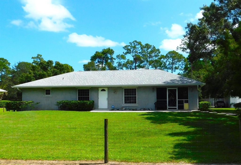 Photo of 4920 Grovers Road, Fort Pierce, FL 34951 (MLS # R11025294)