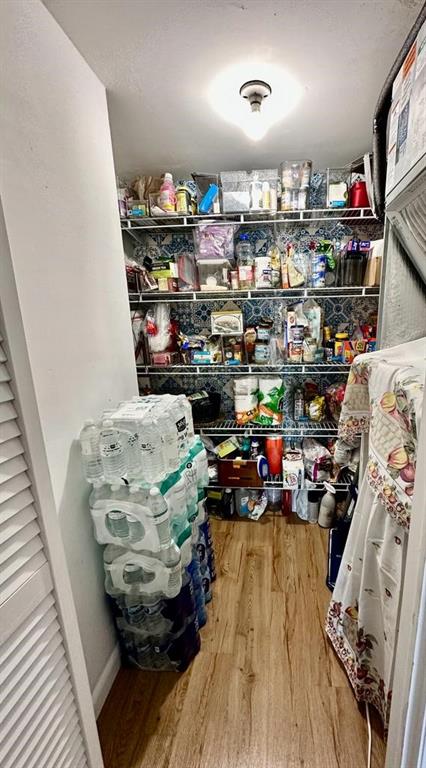 BLUE LAKE - Residential