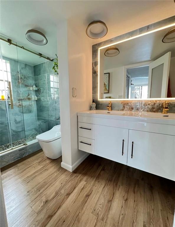 BLUE LAKE - Residential