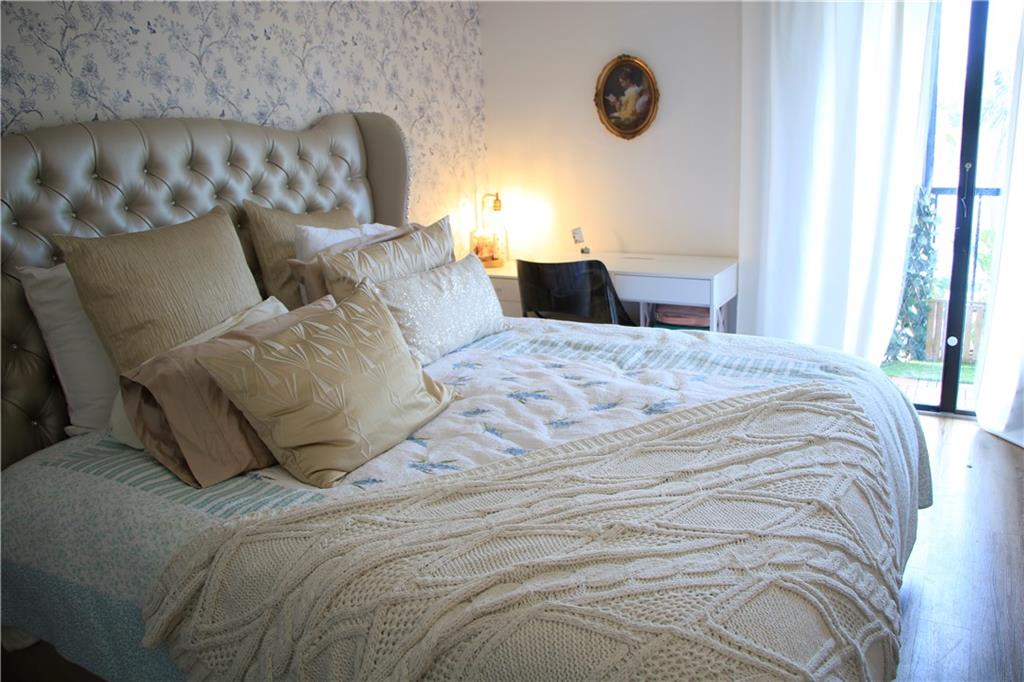 BLUE LAKE - Residential