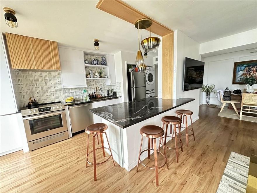 Beautiful corner unit with Lake View all renovated. The property features a new floor, a new painter, a new kitchen, and new appliances, both bathrooms were renovated with high standers care. The location is one of the most attractive in the region, close to shopping centers, restaurants, malls, i95, Sawgrass, Florida Turnpike, and 10 minutes from beaches. Pets are allowed only as emotional support pets. You must see it!!!