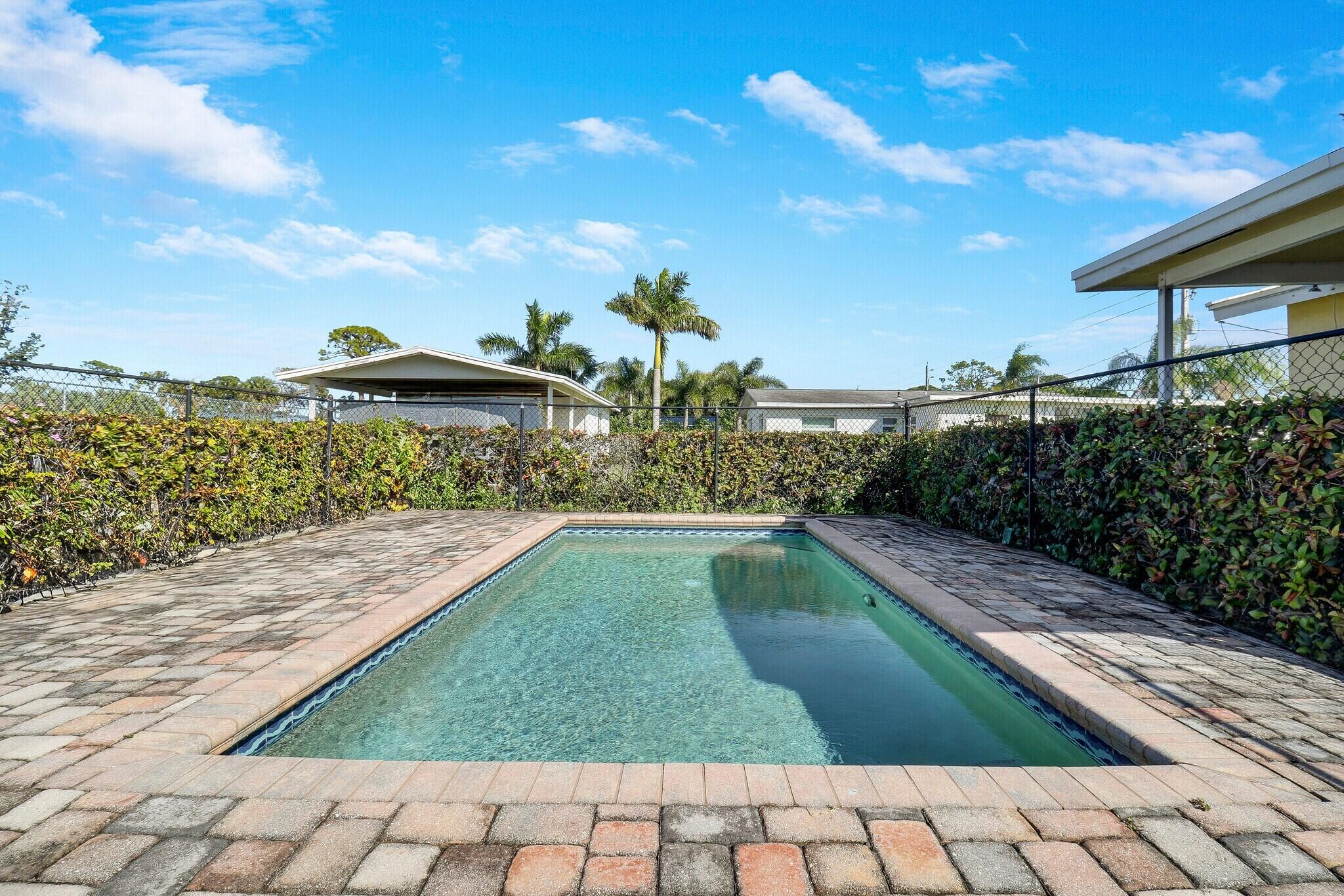 GOLDEN GATE - Residential Lease