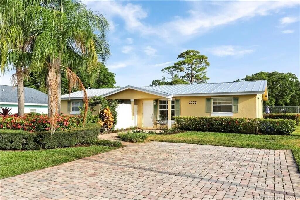 GOLDEN GATE - Residential Lease