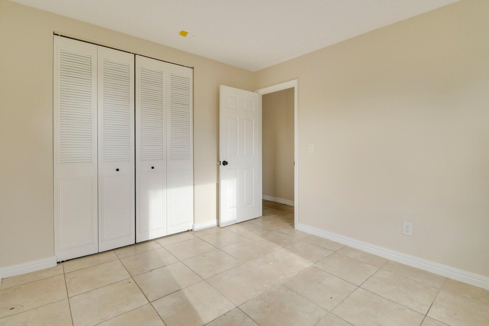 GOLDEN GATE - Residential Lease