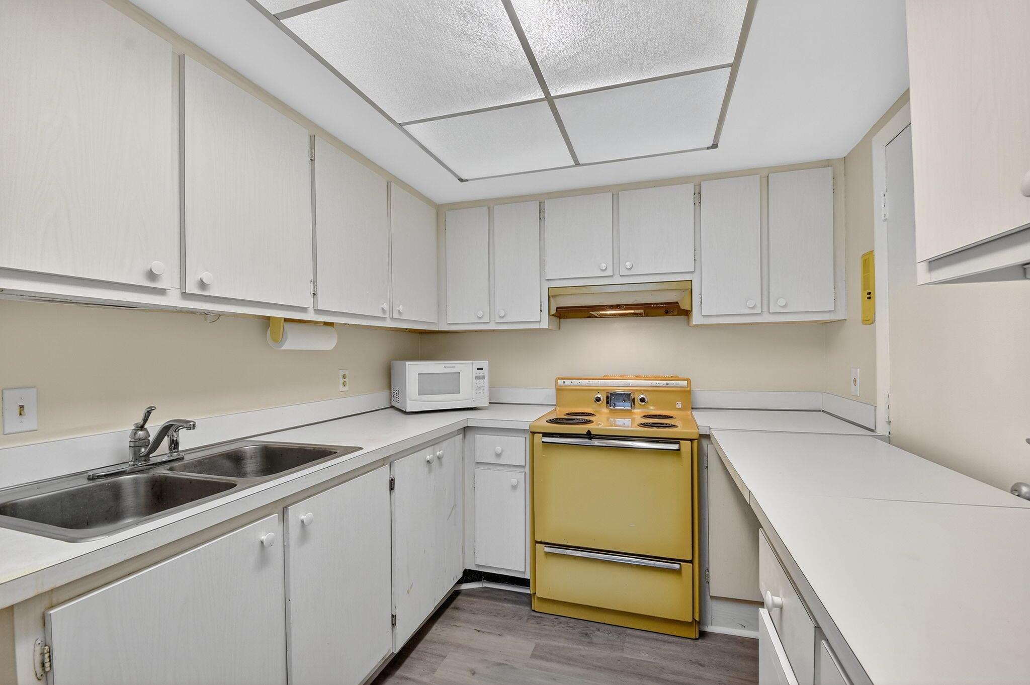 Mayan Towers Condo I - Residential