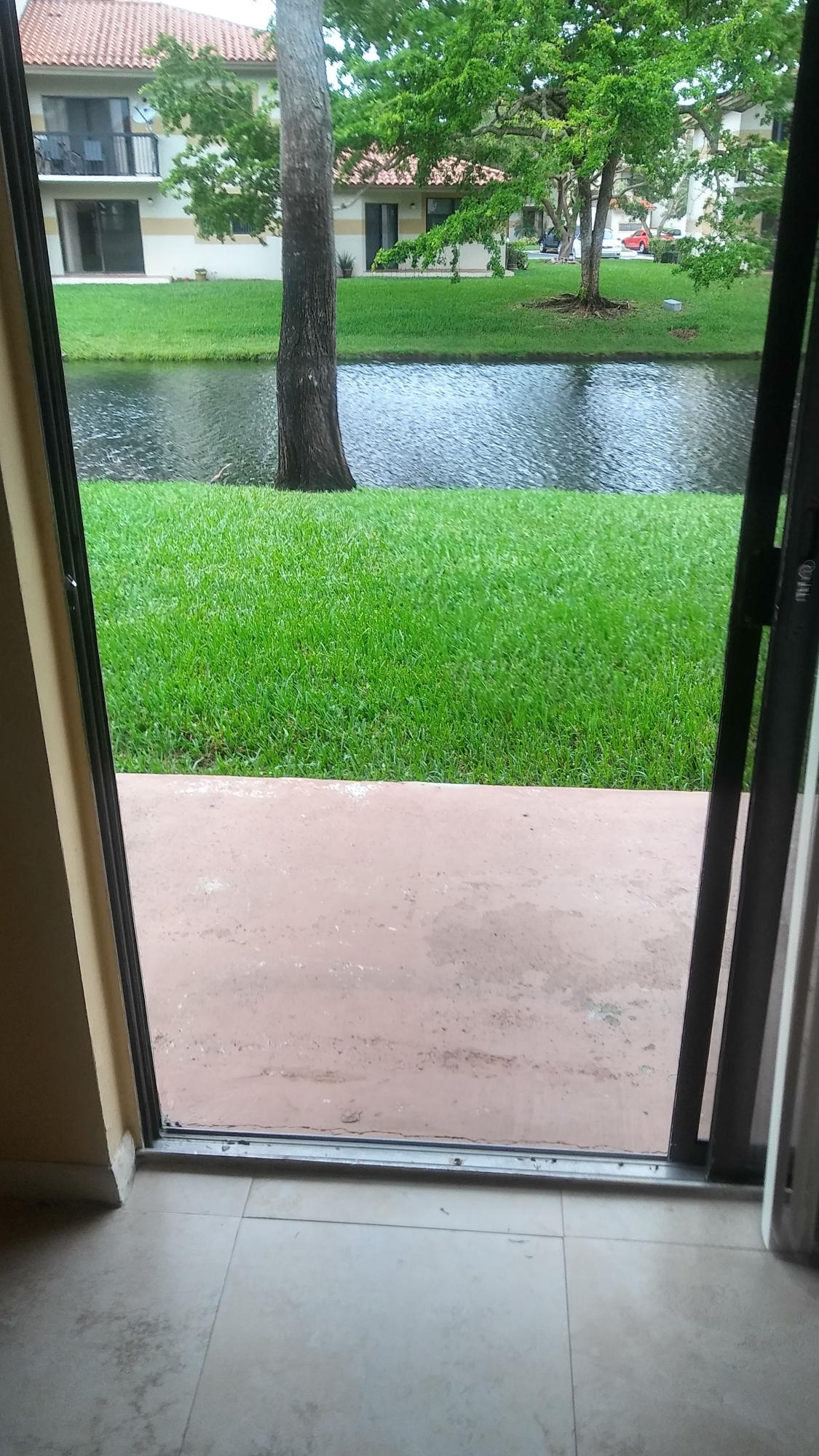 VILLAS DE VENEZIA - Residential Lease