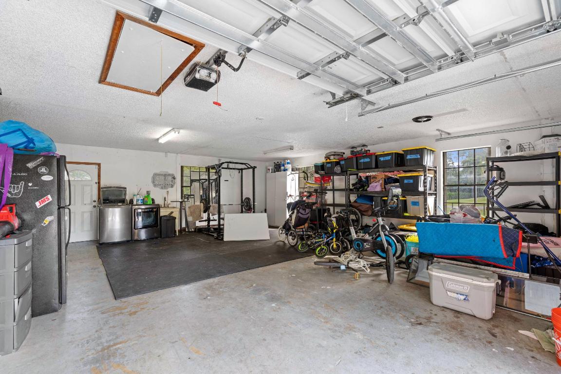 3-43-41~ E 207.50 FT OF W   662.50 FT OF N 240 FT - Residential