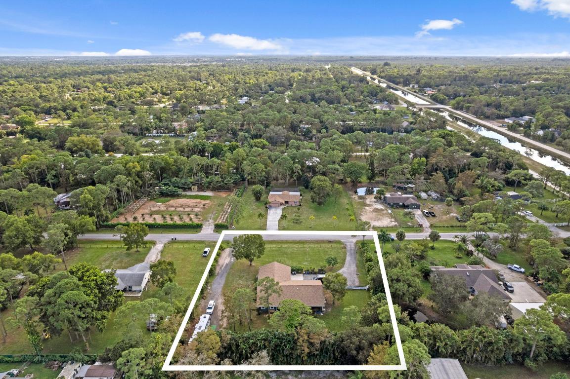 3-43-41~ E 207.50 FT OF W   662.50 FT OF N 240 FT - Residential