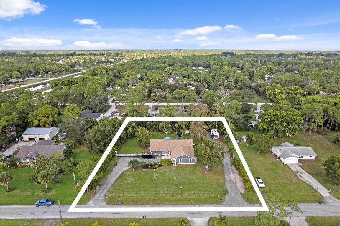 3-43-41~ E 207.50 FT OF W   662.50 FT OF N 240 FT - Residential