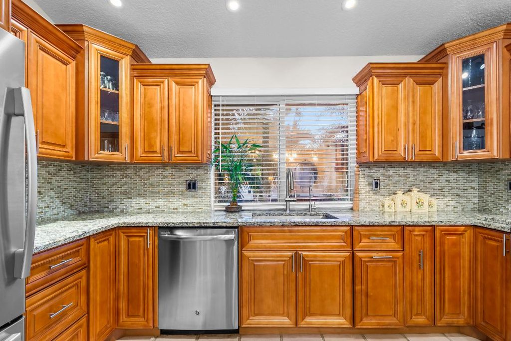 Photo of 6700 Via Regina, Boca Raton, FL 33433 (MLS # R11150264)