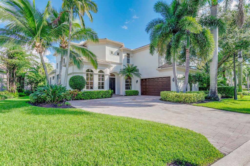 Photo of 339 Vizcaya Drive, Palm Beach Gardens, FL 33418 (MLS # R10832922)