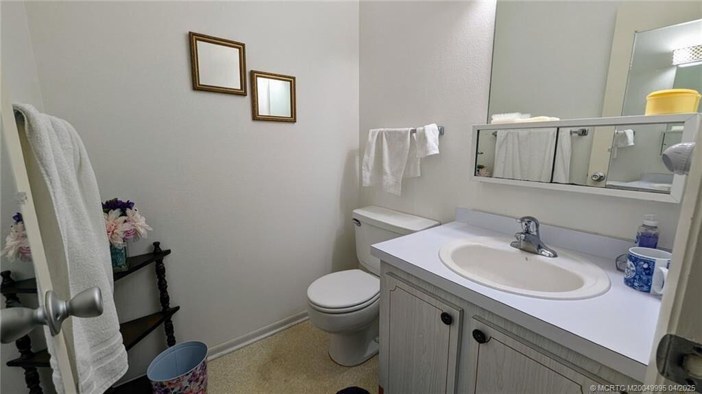 VISTA PINES CONDO - Residential Lease
