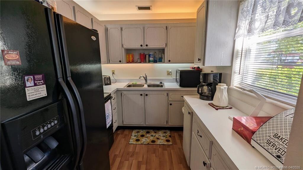 VISTA PINES CONDO - Residential Lease