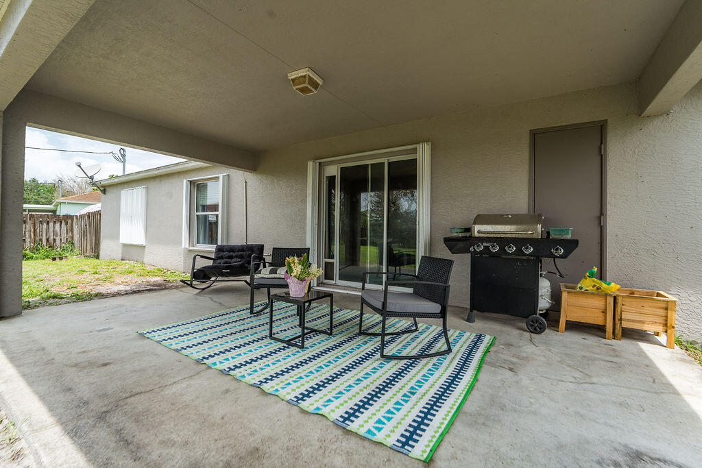 PORT ST LUCIE SECTION 8 - Residential