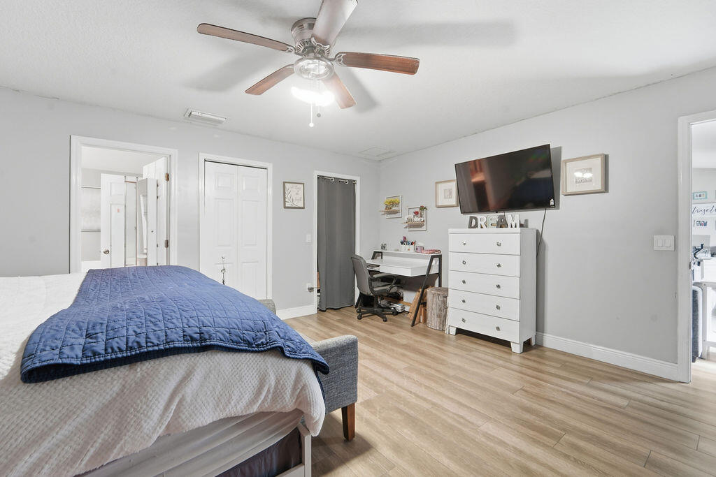 PORT ST LUCIE SECTION 8 - Residential