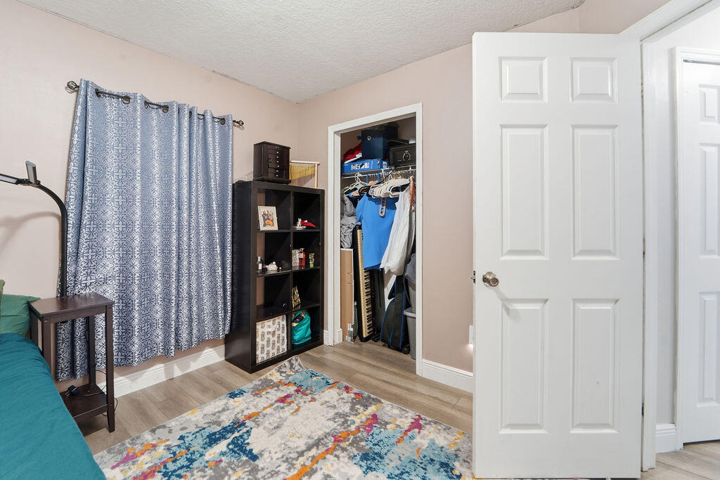 PORT ST LUCIE SECTION 8 - Residential