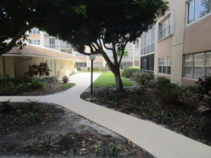 PALM LAKE 1 CONDO - Residential