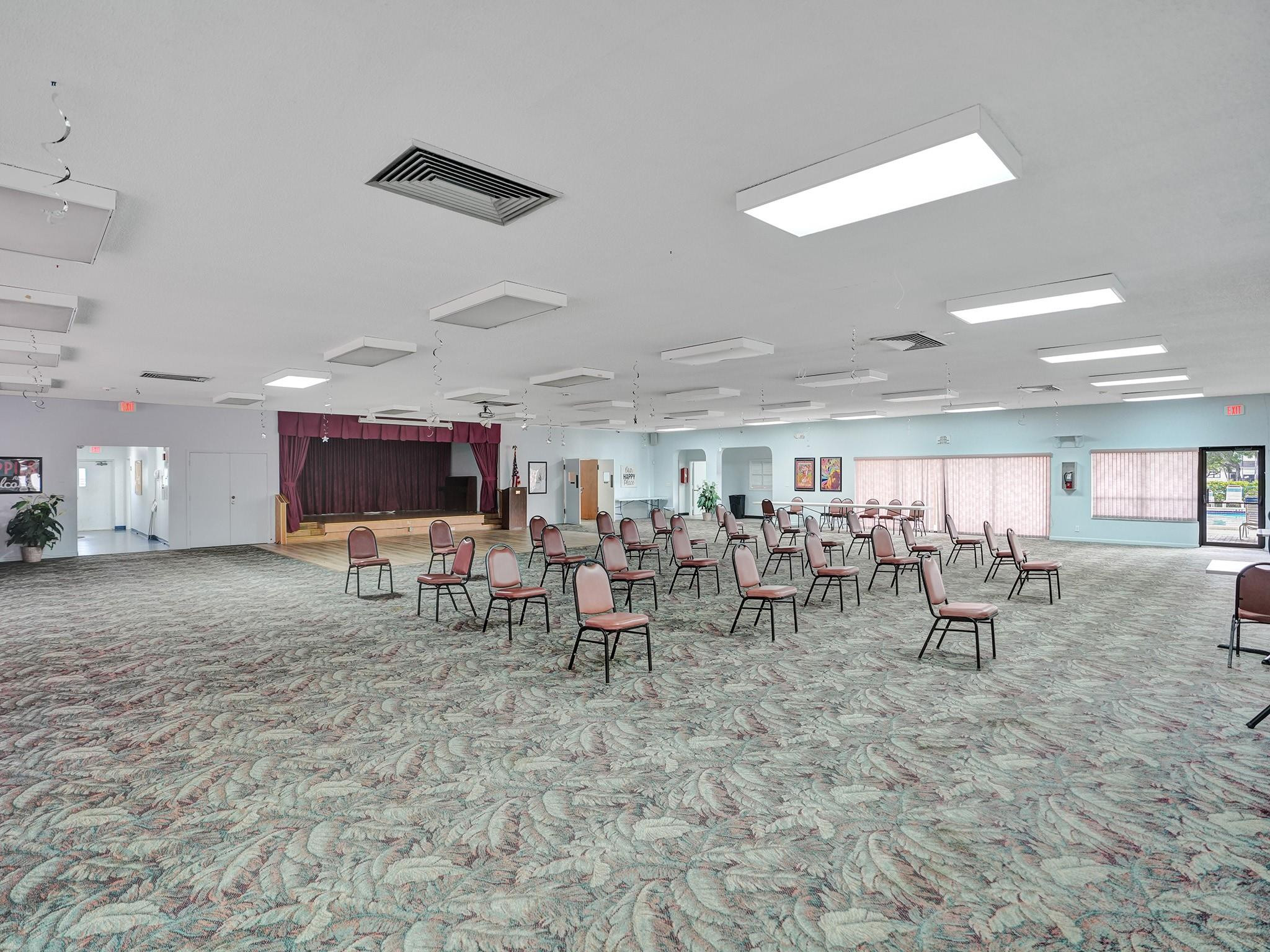 LAKES OF CARRIAGE HILLS - Residential