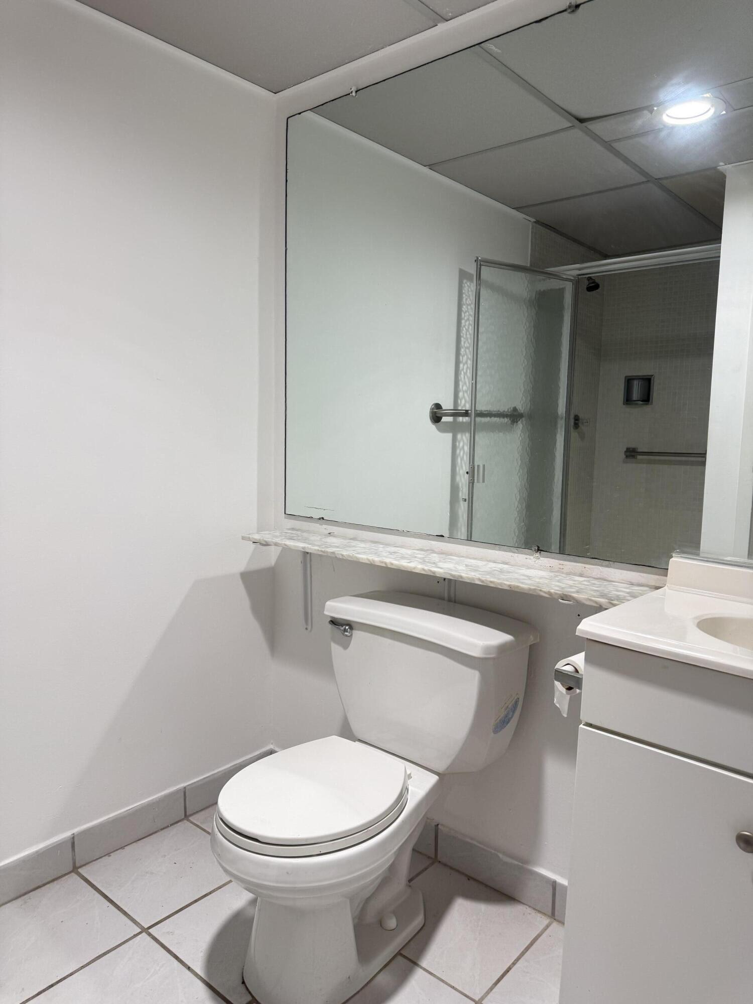 KINGS POINT SAXONY CONDOS - Residential Lease