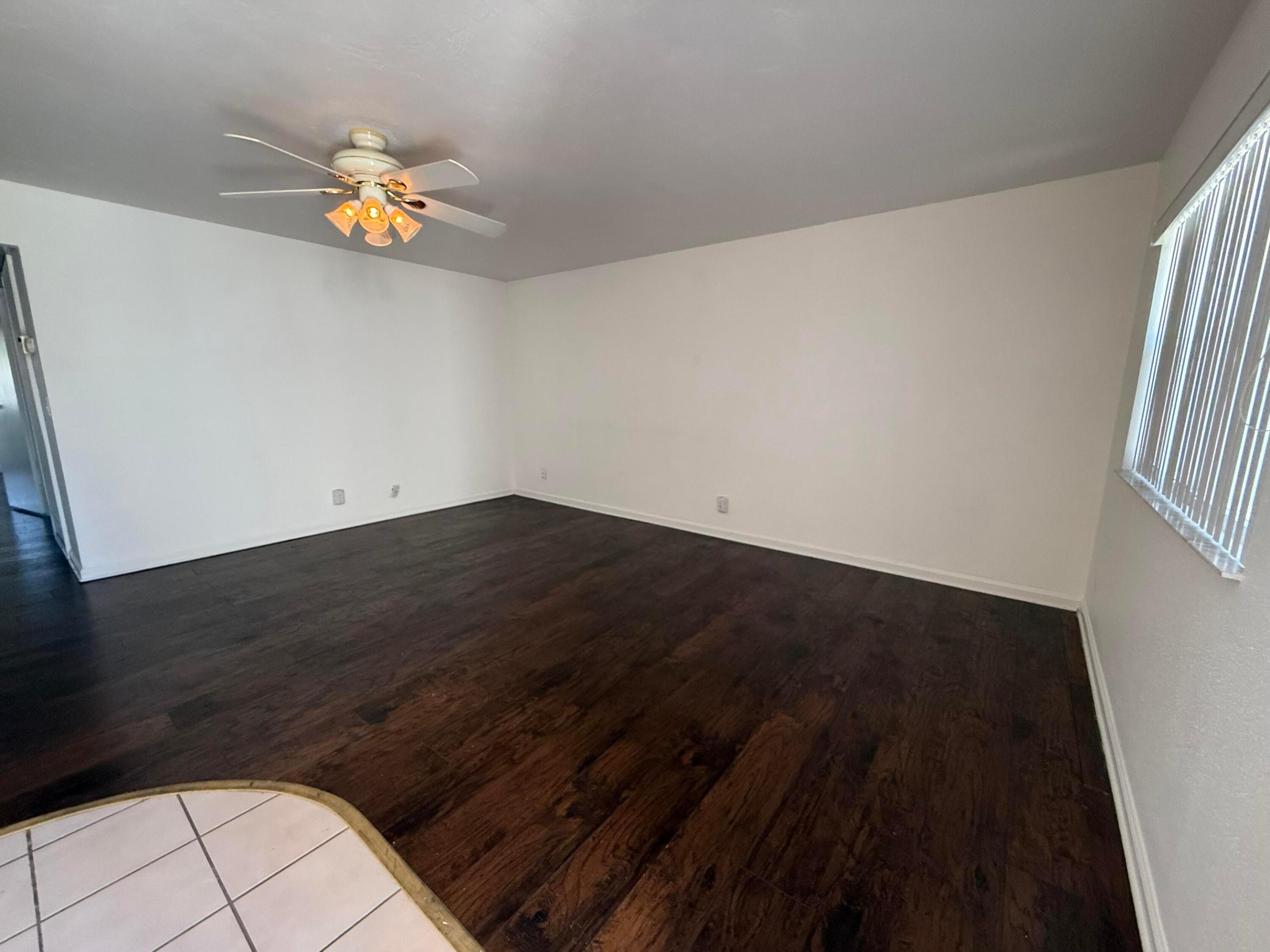 KINGS POINT SAXONY CONDOS - Residential Lease