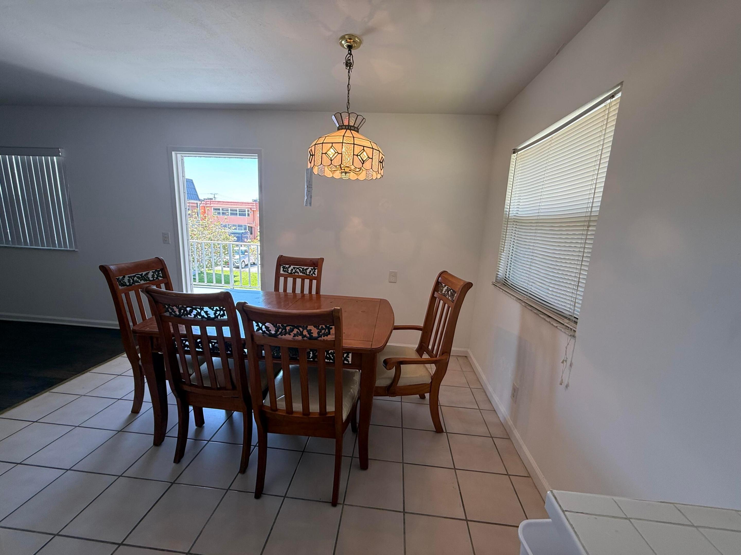 KINGS POINT SAXONY CONDOS - Residential Lease