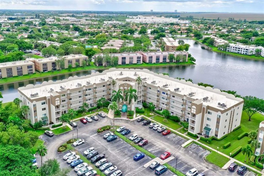 Photo of 7611 Southampton Ter #307, Tamarac, FL 33321 (MLS # F10317872)