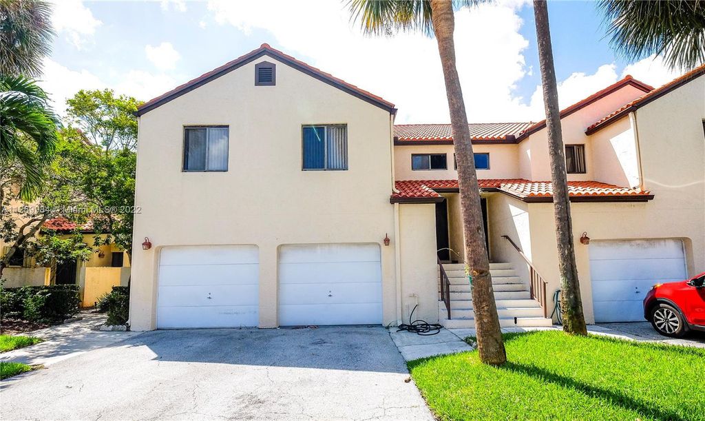 Photo of 18 Via De Casas Sur #203, Boynton Beach, FL 33426 (MLS # R10947431)