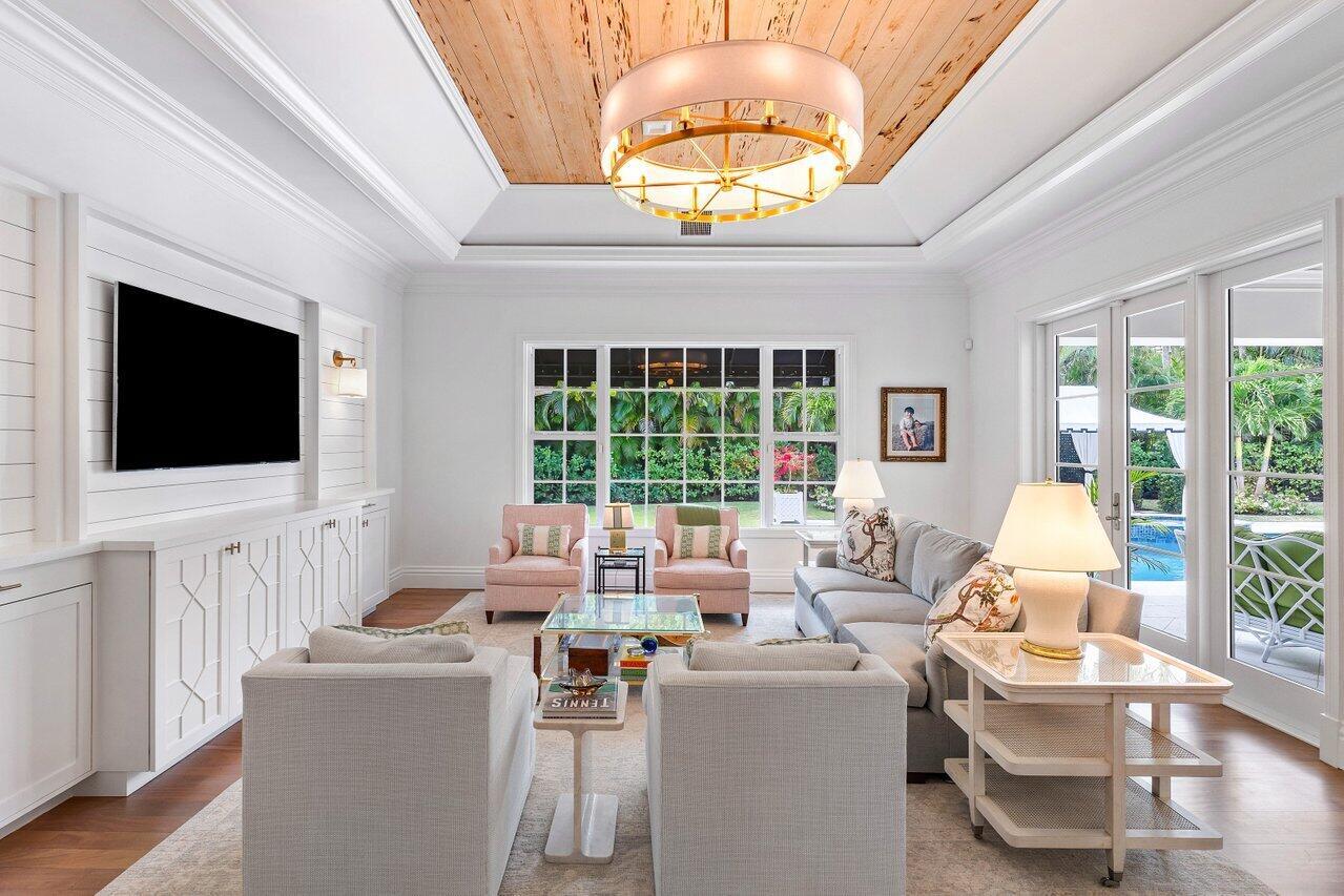 DRIFTWOOD LANDING - Residential