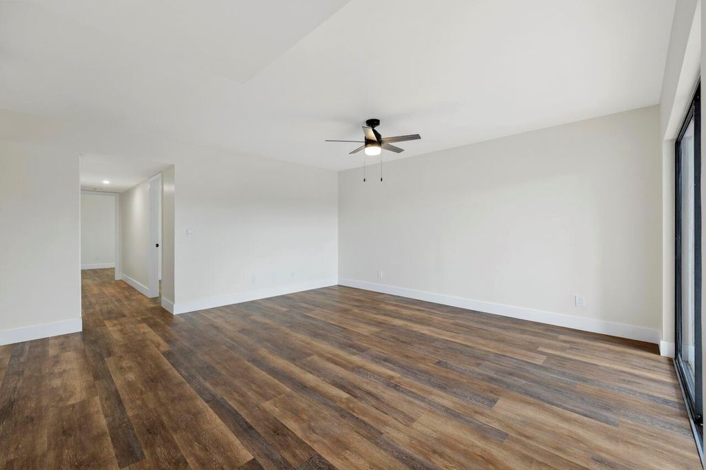 Photo of 1210 SE Parkview Place #5, Stuart, FL 34994 (MLS # R10997847)