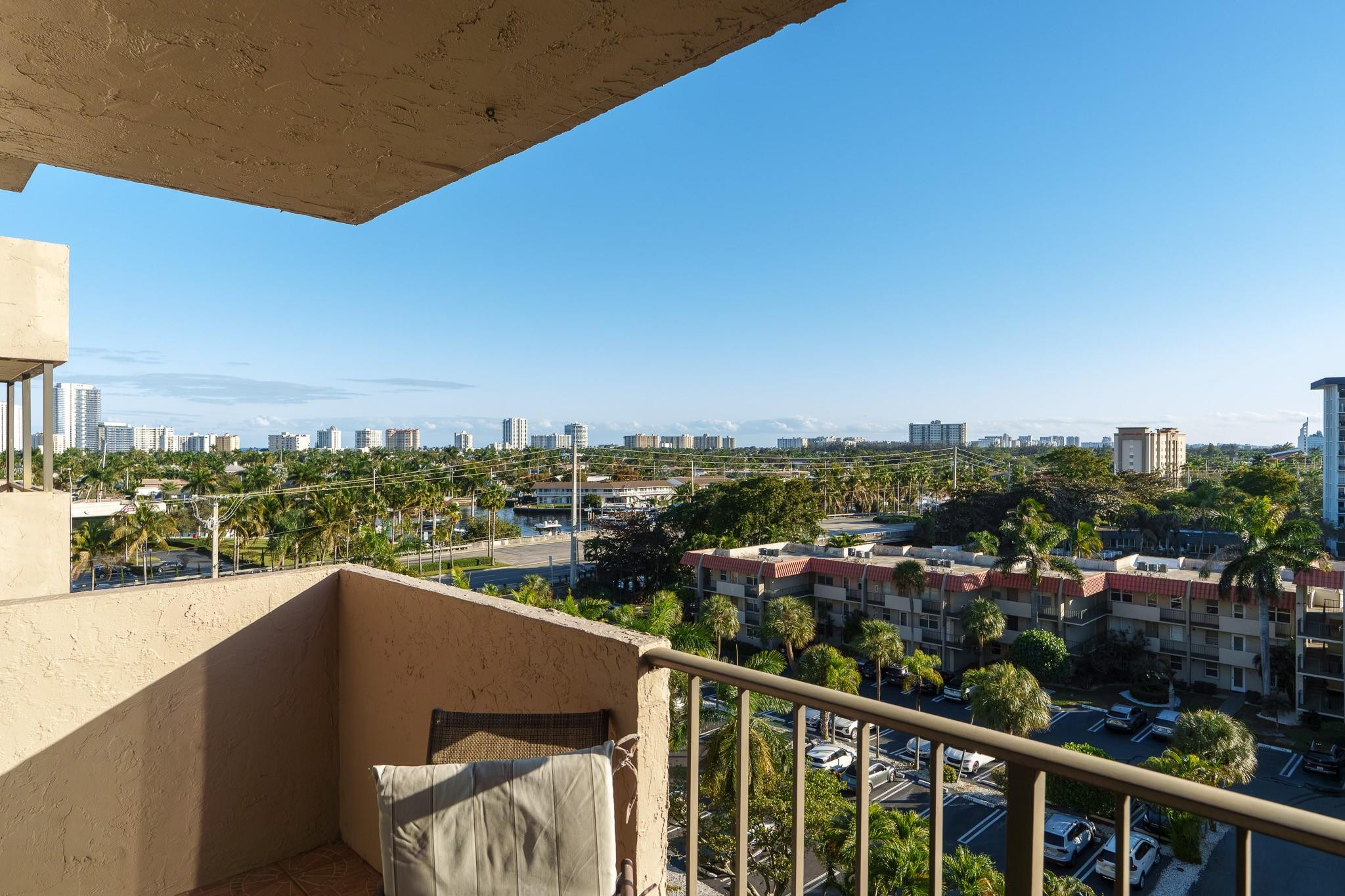 ISLAND CLUB 2 CONDO - Residential