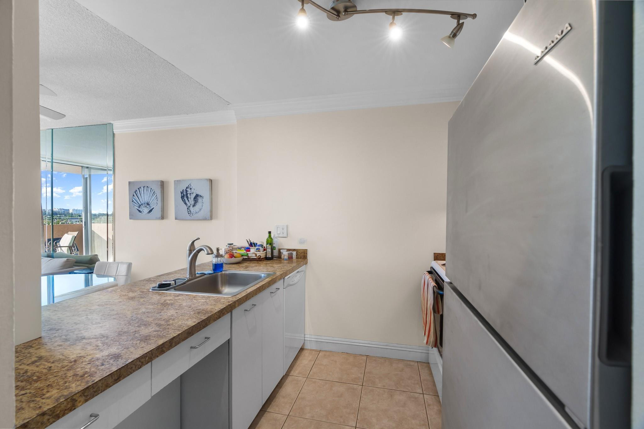 ISLAND CLUB 2 CONDO - Residential