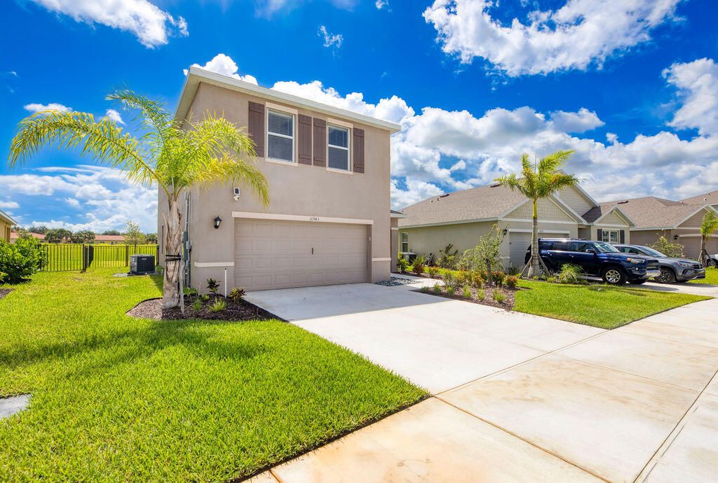 Photo of 10543 SW Vasari Way, Port Saint Lucie, FL 34987 (MLS # R11103001)
