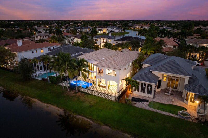 FOX HILL ESTATES OF BOCA RATON - Residential