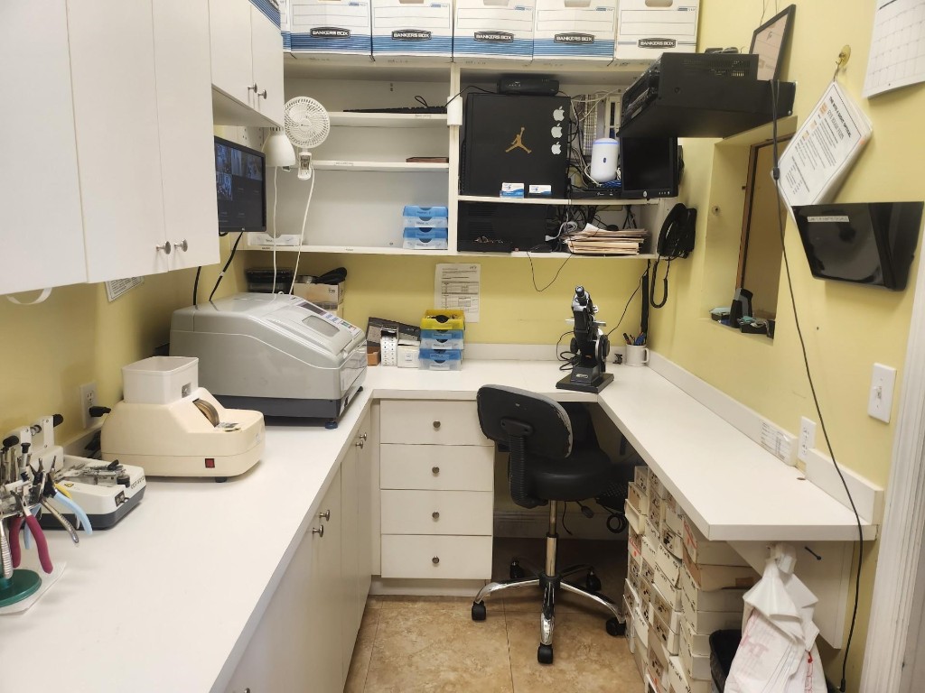 View photos, virtual tours, details...